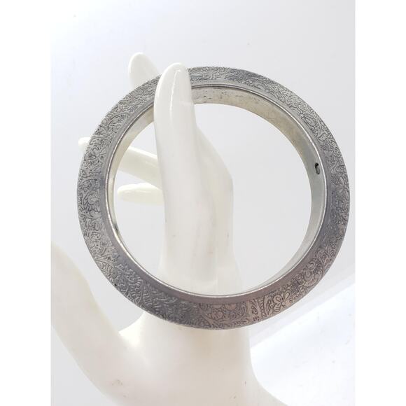 Engraved Etched Floral Silver Plated Bangle Bracelet Wide Domed Fancy Chunky - Picture 5 of 10